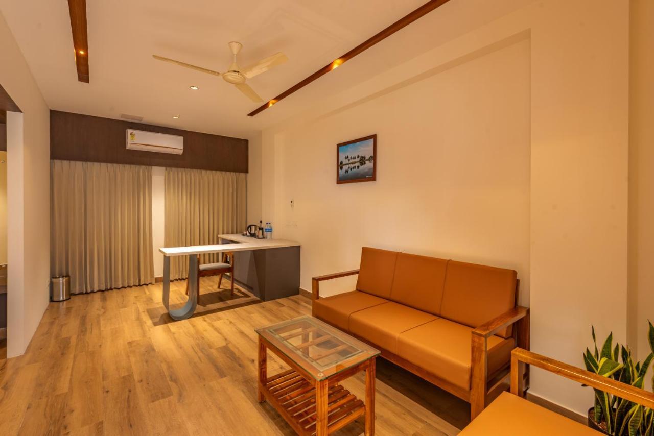 Hotel Stay Bella Kozhikode Exteriör bild